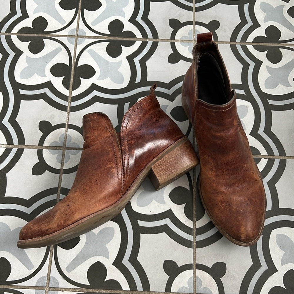 Matisse Booties - Picture 3 of 5